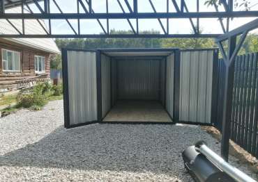 Универсальный хозблок с распашными воротами для техники и велосипедов в графитовом цвете в пос. Сертякино, г. Подольск, МО Универсальный хозблок с распашными воротами для техники и велосипедов в графитовом цвете в пос. Сертякино, г. Подольск, МО