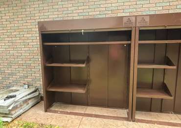 Два индивидуальных шкафа для газонокосилки и садовых принадлежностей в шоколадном цвете в дер. Капустино, Раменский г.о, МО Два индивидуальных шкафа для газонокосилки и садовых принадлежностей в шоколадном цвете в дер. Капустино, Раменский г.о, МО