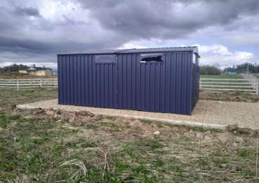 Широкий хозблок в дер. Грешнево, г.о. Клин, МО Широкий хозблок в дер. Грешнево, г.о. Клин, МО