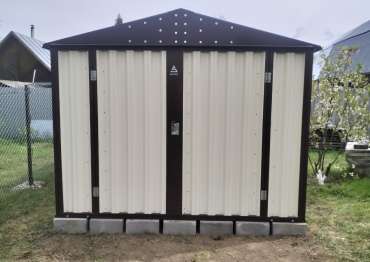 Хозблок с двускатной крышей в дер. Мишнево, г.о. Щелково, МО Хозблок с двускатной крышей в дер. Мишнево, г.о. Щелково, МО