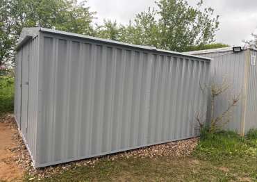 Хозблок в светло-сером цвете в дер. Конюхово, Александровский р-н, Владимирская обл. Хозблок в светло-сером цвете в дер. Конюхово, Александровский р-н, Владимирская обл.