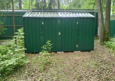 Хозблок с двускатной крышей в с. Иславское, Одинцовский р-н, МО Хозблок с двускатной крышей в с. Иславское, Одинцовский р-н, МО