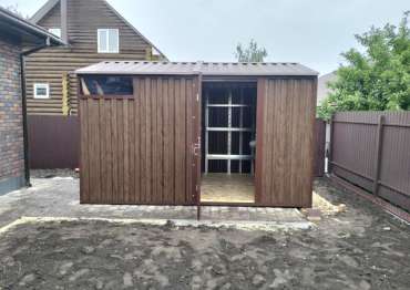 Яркий хозблок в с. Дядьково, Дядьковское с.п, Рязанская обл. Яркий хозблок в с. Дядьково, Дядьковское с.п, Рязанская обл.