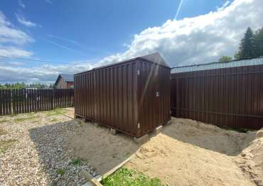 Хозблок в шоколадном цвете в дер. Троицкое, г.о. Клин, МО Хозблок в шоколадном цвете в дер. Троицкое, г.о. Клин, МО