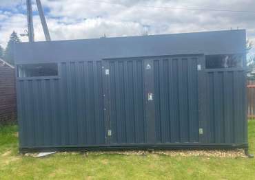 Хозблок с окнами в дер. Скрепящево, г.о. Клин, МО Хозблок с окнами в дер. Скрепящево, г.о. Клин, МО