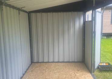 Вместительный хозблок в дер. Скрепящево, г.о. Клин, МО Вместительный хозблок в дер. Скрепящево, г.о. Клин, МО