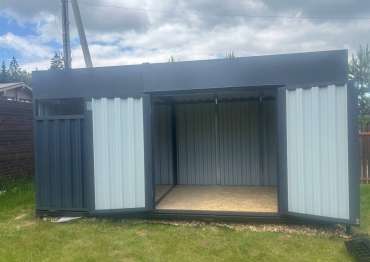 Хозблок с боковой дверью в дер. Скрепящево, г.о. Клин, МО Хозблок с боковой дверью в дер. Скрепящево, г.о. Клин, МО