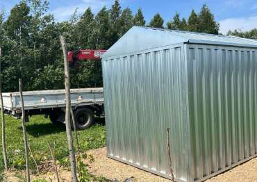 Хозблок с двускатной крышей в дер. Борихино, г.о. Клин, МО