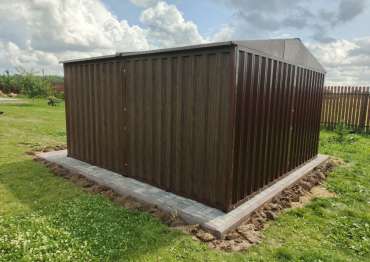 Прочный хозблок в дер. Скрипорово, Малоярославецкий р-н, Калужская обл. Прочный хозблок в дер. Скрипорово, Малоярославецкий р-н, Калужская обл.