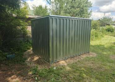 Хозблок с плоской крышей в СТ Родник, Боровский р-н, Калужская обл. Хозблок с плоской крышей в СТ Родник, Боровский р-н, Калужская обл.