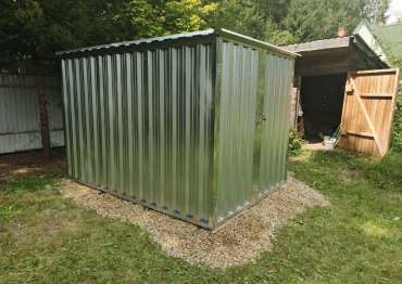 Компактный хозблок в СТ Родник, Боровский р-н, Калужская обл. Компактный хозблок в СТ Родник, Боровский р-н, Калужская обл.