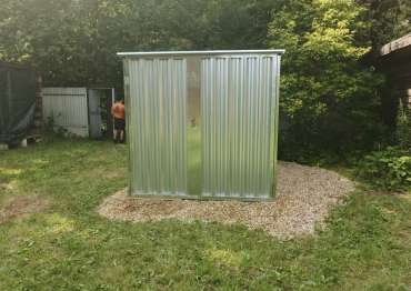 Удобный хозблок в СТ Родник, Боровский р-н, Калужская обл. Удобный хозблок в СТ Родник, Боровский р-н, Калужская обл.