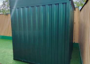 Хозблок для садовой техники и инвентаря в дер. Лужки, Краснопахорский р-н, Троицкий адм.окр, г. Москва