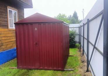 Хозблок в винно-красном цвете в дер. Сорокино, Талдомский р-н, МО