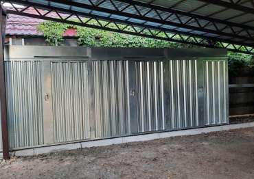 Хозблок с шестью дверьми в дер. Спасское, Ленинский г.о, МО