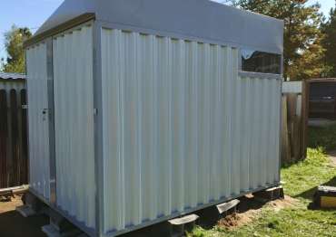 Хозблок с односкатной крышей в дер. Башарино, Кирмский р-н, Тверская обл.