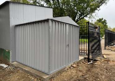 Два хозблока в сигнальном сером цвете в г. Жуковский, МО