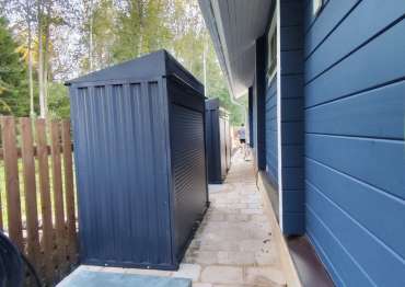 Три дровницы в графитовом цвете в дер. Лизуново, Александровский мун. окр, Владимирская обл.