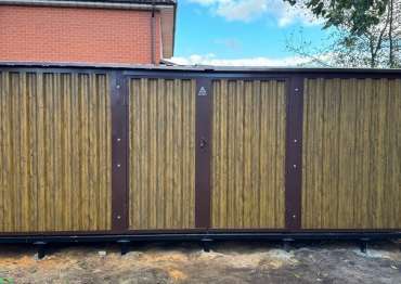 Большой хозблок в необычной расцветке в мкрн. Салтыковка, г.о. Балашиха, МО