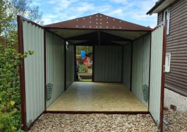 Гараж в шоколадном цвете в дер. Каменка, г. о. Серпухов, МО