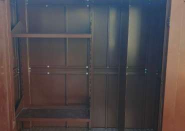 Уличный шкаф в шоколадном цвете в пос. Щапово, Краснопахорский р-н, Троицкий адм.окр, МО
