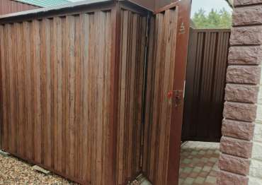 Хозблок в комбинированной расцветке в дер. Теренино, Павлово-Посадский р-н, МО