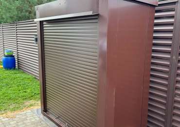 Уличный шкаф в шоколадном цвете в КП Новотишково, Пушкинский г. о, МО