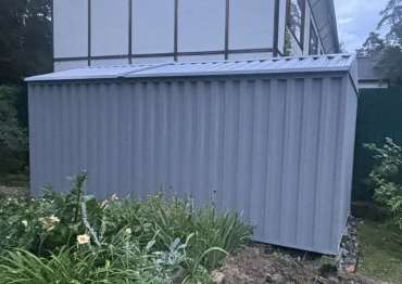 Хозблок SKOGGGY в сером цвете на участок
