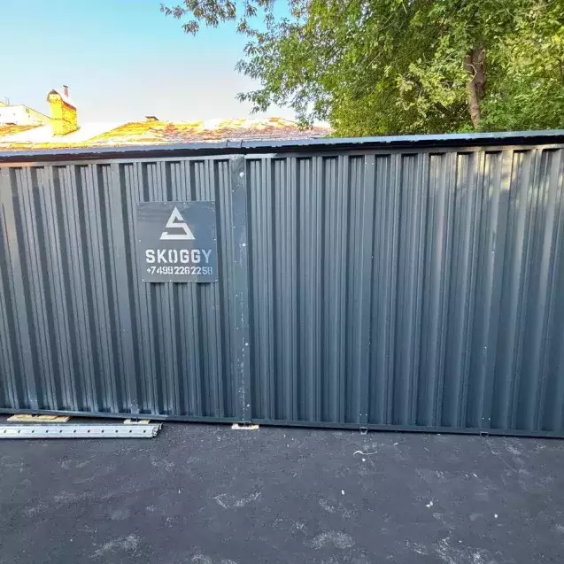 Вместительный хозблок для заказчика в антрацитовом цвете на территорию колледжа, г. Москва