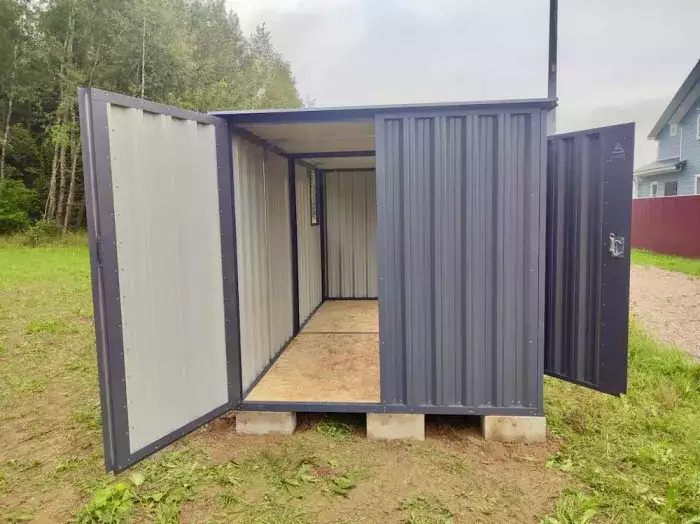 Хозблок для хранения садовой техники в расцветке \"под дерево\" в деревню ...