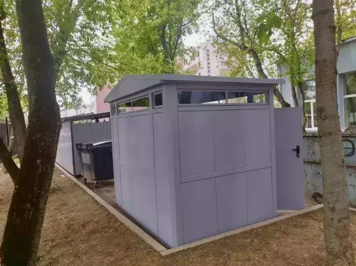 Стильный контейнер для хранения спортивного инвентаря в спортивный центр г. Москва