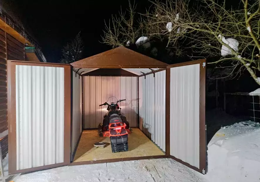 Гараж для снегохода в Бужаниново