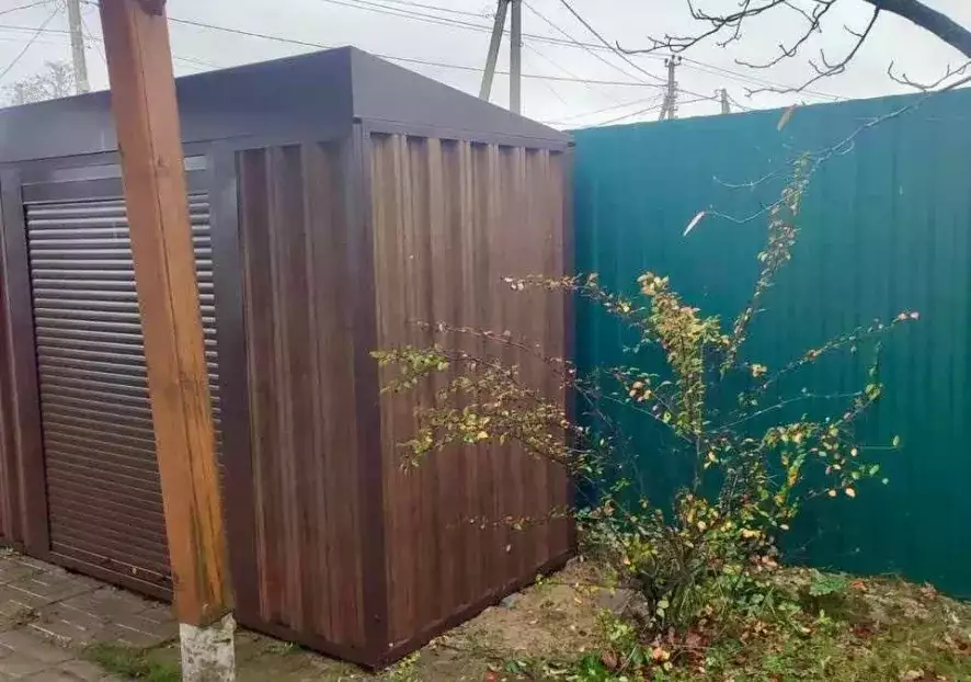 Хозблок для хранения в шоколадном цвете в пос. Вельяминово, Ступинский р-н, МО