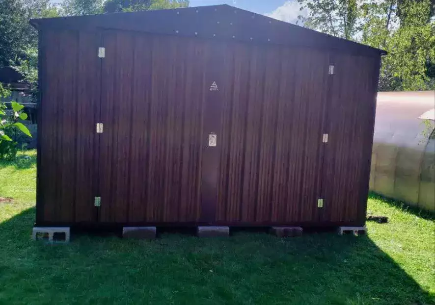  Просторный гараж для хранения личных вещей в двойной расцветке в с. Успенское, Одинцовский р-н, МО