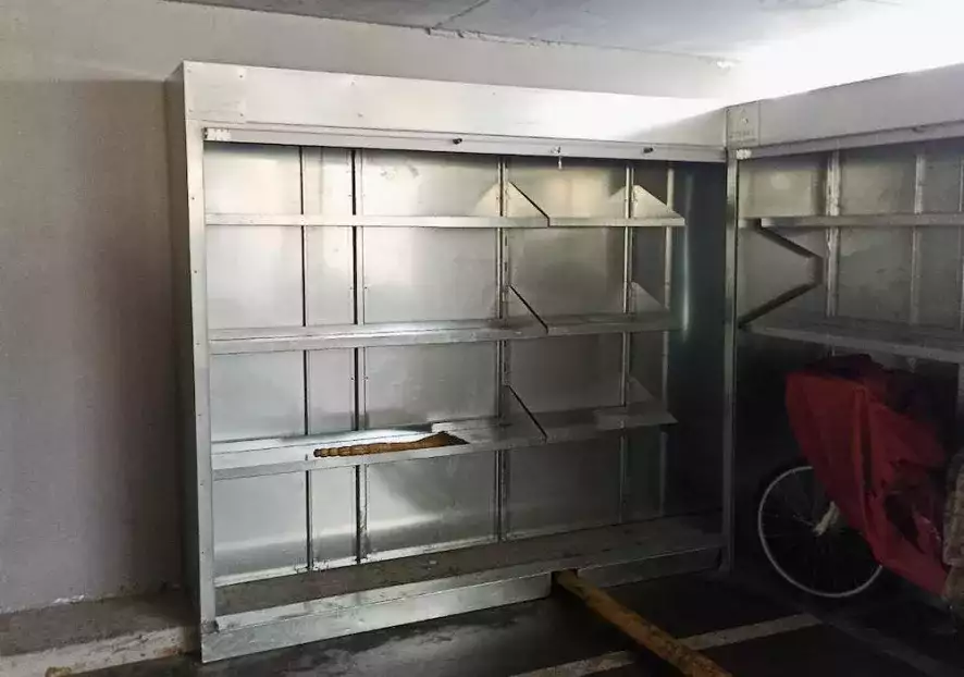 Два современных шкафа в паркинг для хранения личных вещей в Михайловский переулок, г. Москва