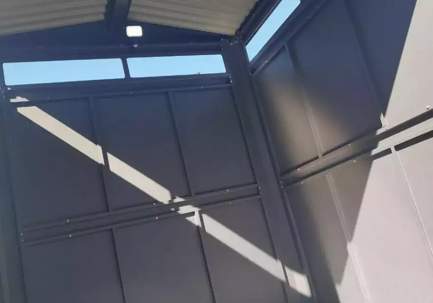 Современный премиум контейнер для хранения с рольставнями в сером цвете в дер. Липки, Одинцовский р-н, МО