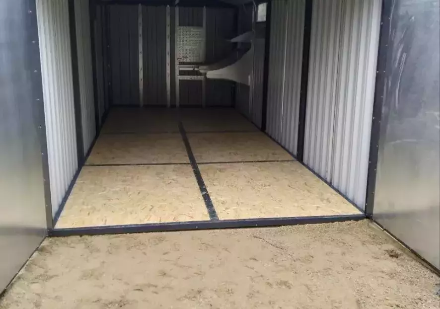 Вместительный гараж и мини-мастерская на участок в дер. Колюпаново, Калужская обл.