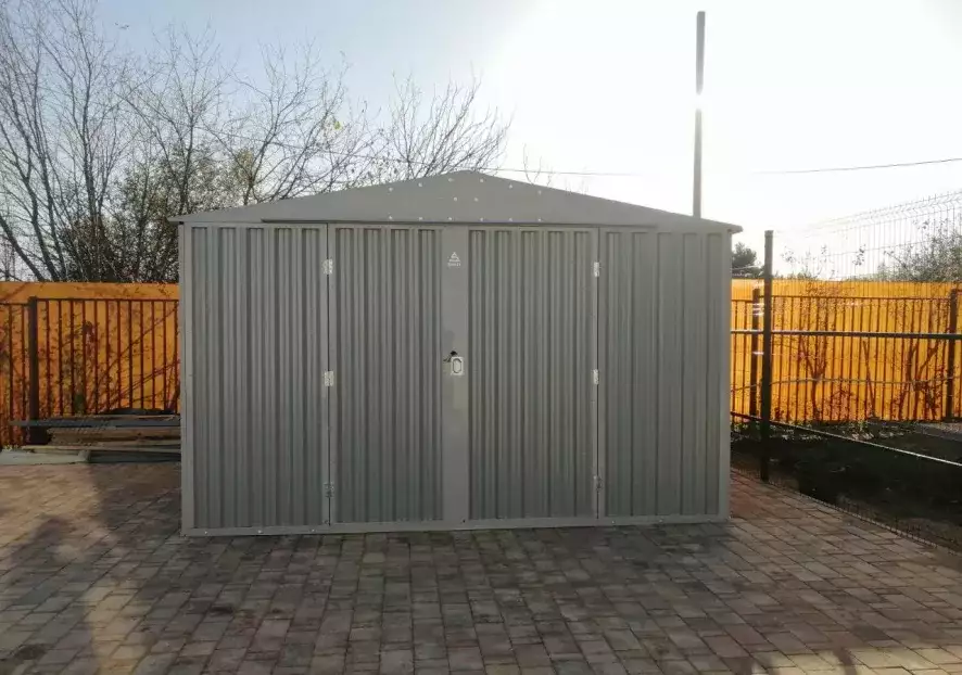 Хозблок в сером цвете в дер. Бухлово, Киржачский р-н, Владимирская обл.