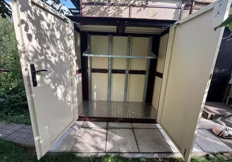 Террасный шкаф для хранения вещей в дер. Денисово, г.о. Клин, МО