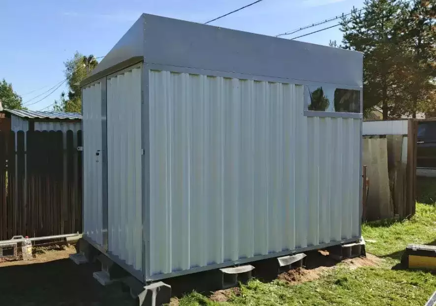 Хозблок для хозяйственных вещей в дер. Башарино, Кирмский р-н, Тверская обл.