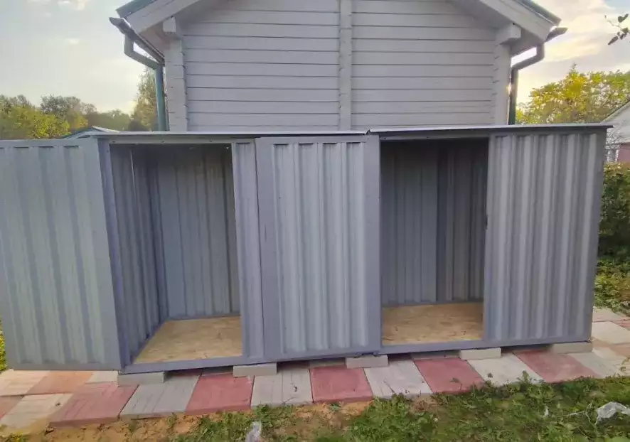 Две дровницы для хранения дров в дер. Рождествено, Наро-Фоминский р-н, МО