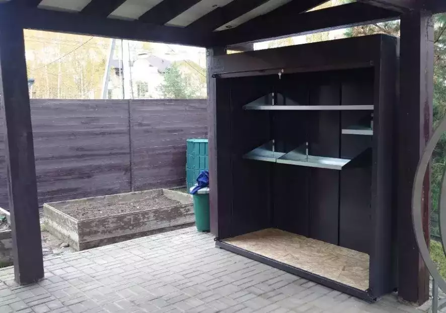 Роллетный шкаф в серо-коричневом цвете в пос. Пестово, г.о. Мытищи, МО