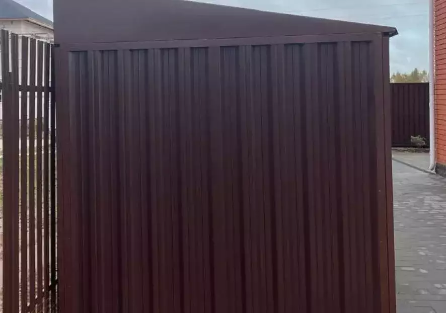 Хозблок для хозяйственных принадлежностей в дер. Бутырки, с.п. Гребцево, Калужская обл.