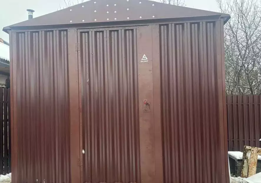 Хозблок для велосипедов, инструментов и автомобильных шин в дер. Постниково, Новомосковский адм.окр, МО