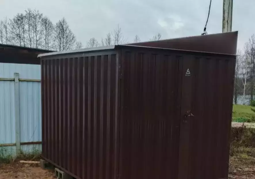 Хозблок в шоколадном цвете в дер. Ворыпаевка, г.о. Коломна, МО