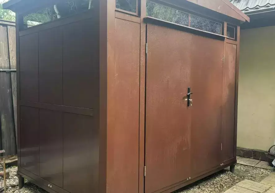 Хозблок SKOGGY с двускатной крышей премиальный