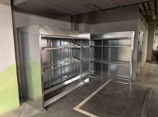 Два роллетных шкафа для колес и прочих вещей в цинковом цвете в г. Москва