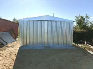 Вместительный хозблок для хозяйственных принадлежностей в цинковом цвете в дер. Опарино, Сергиево-Посадский г.о, МО