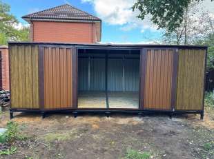 Вместительный хозблок для инвентаря в двойной расцветке в мкрн. Салтыковка, г.о. Балашиха, МО