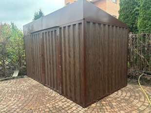 Хозблок для садовой техники и инвентаря в расцветке "под дерево" в дер. Чегодаево, Краснопахорский р-н, Троицкий адм.окр, г. Москва